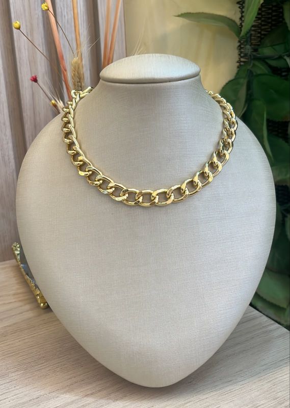 COLAR GROSSO FEMININO