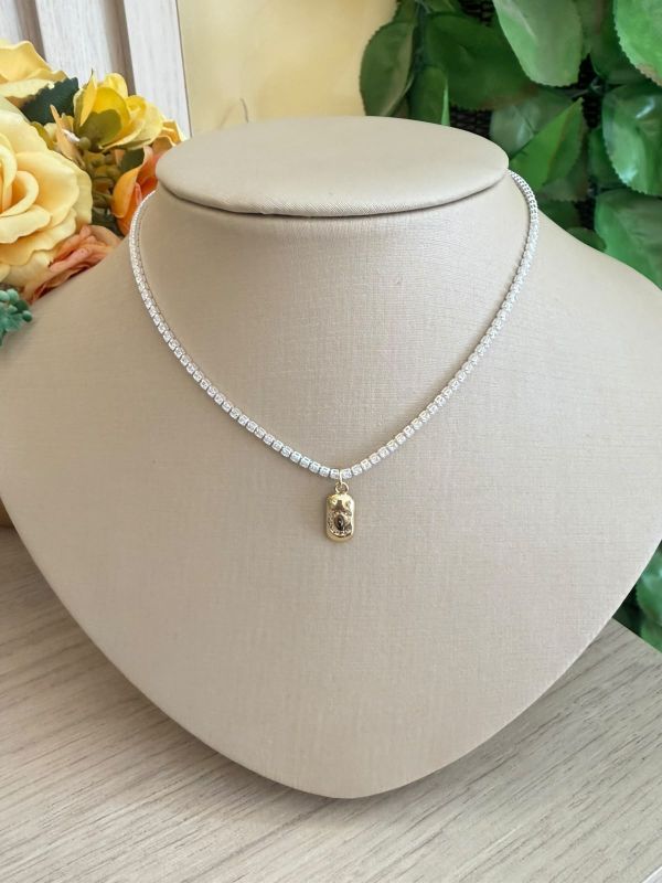 CHOKER RIVIERA COM LETRA C