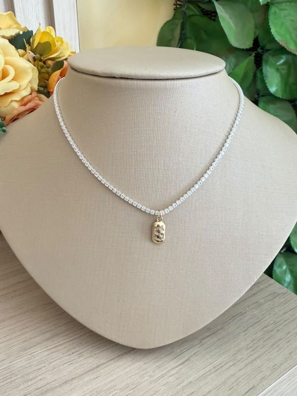 CHOKER RIVIERA COM LETRA S