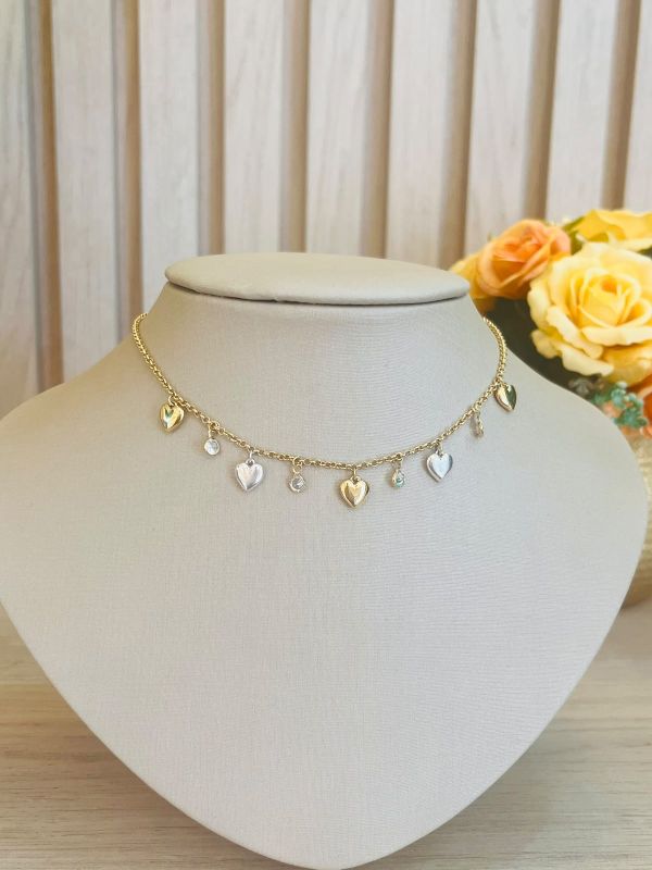 CHOKER CORAÇÃO DOURADO E PRATA