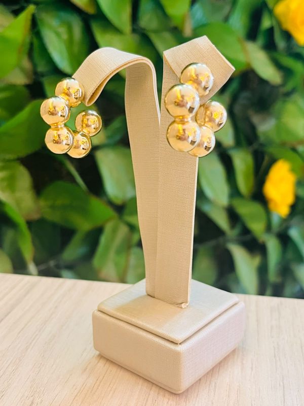 BRINCO ARGOLA DE BOLAS