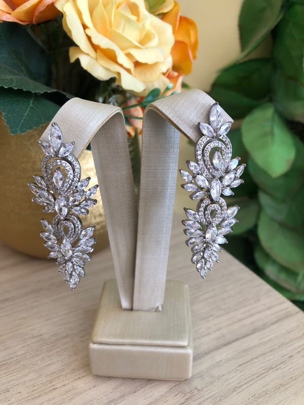 BRINCO FESTA FOLHAS CRISTAIS