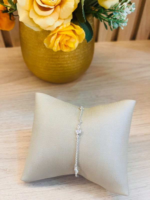 PULSEIRA INFANTIL PEDRAS DE CORAÇÃO