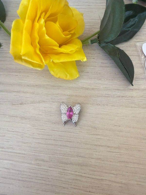 CHARME BORBOLETA CRAVEJADA COM ZIRCONIA