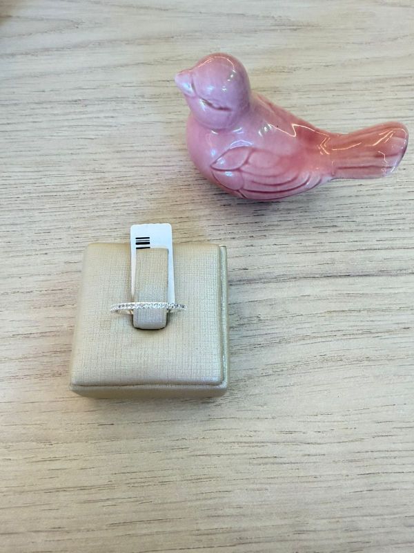 ANEL CRAVEJADO ENCIMA FINO
