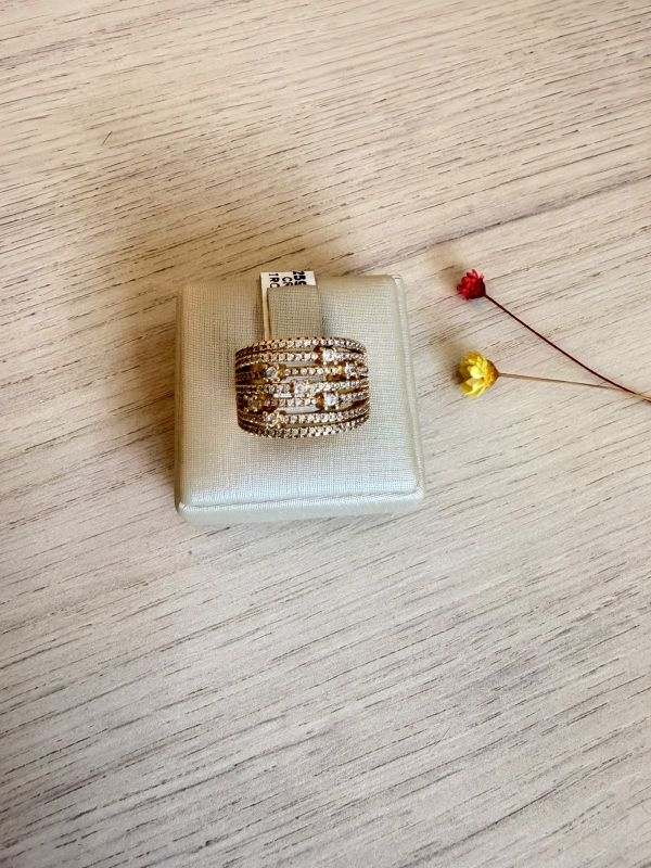 ANEL CRAVEJADO COM ZIRCONIA BRANCA