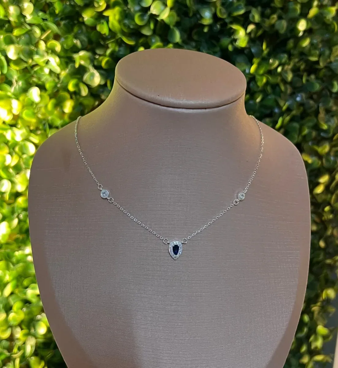 Le choker gota azul 2 pedra