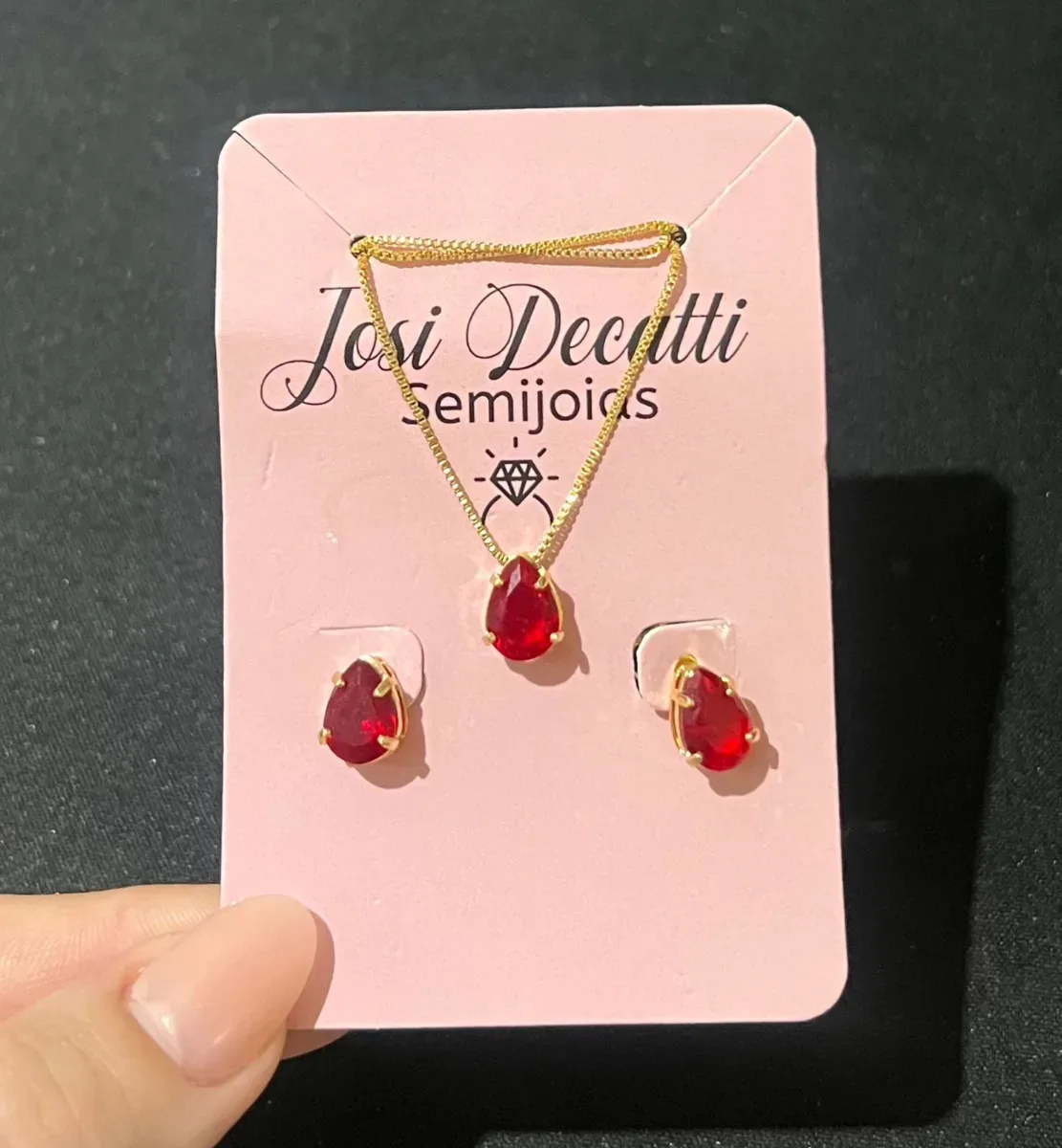 Conjunto gota vermelha Dou