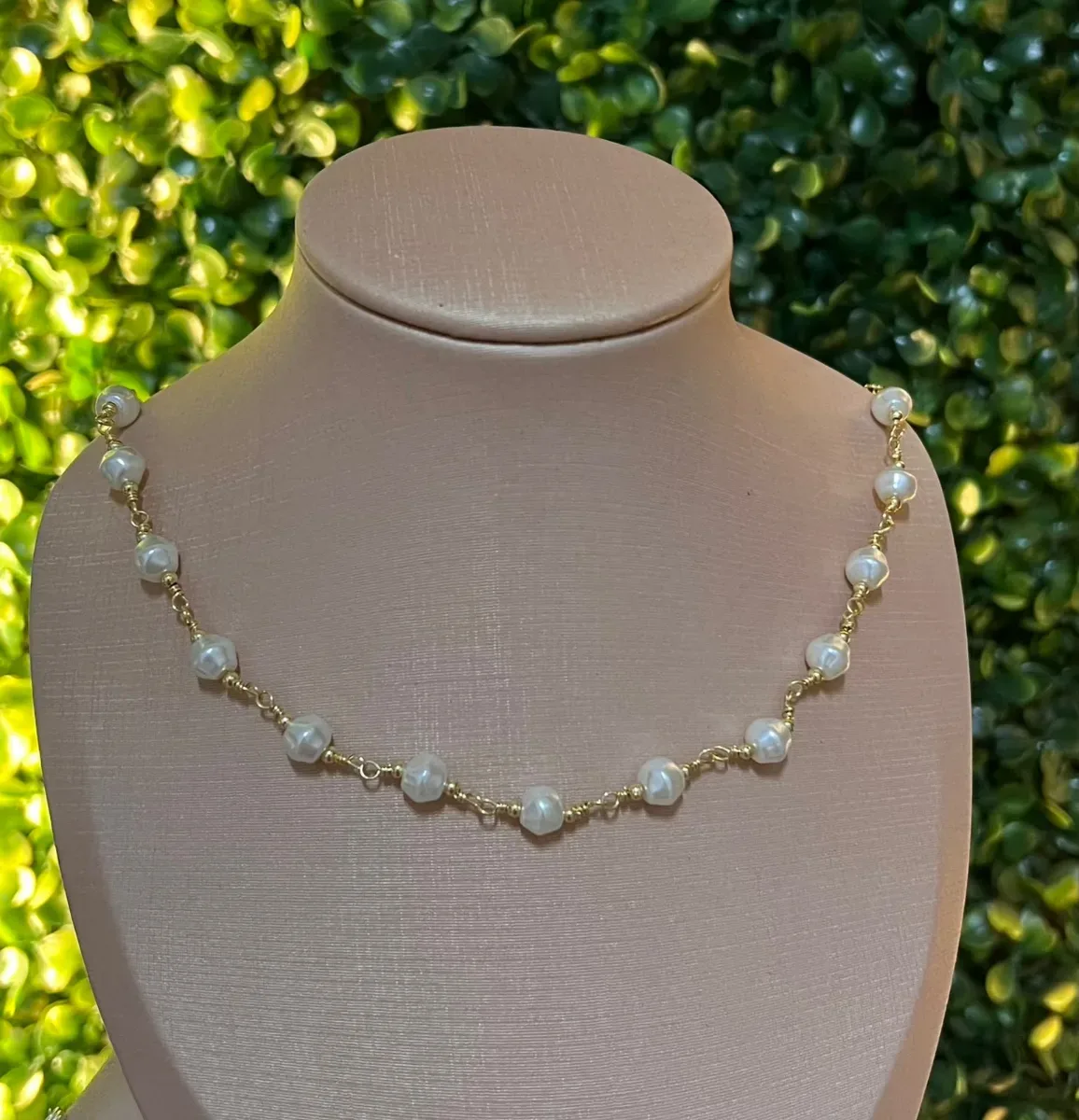 Choker pérola diferente Dou