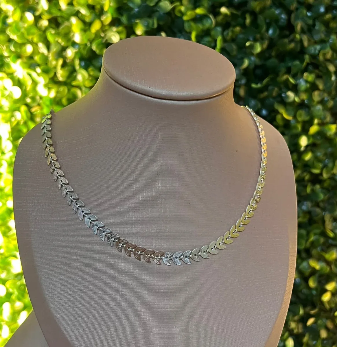 Choker escama trabalhada Pr