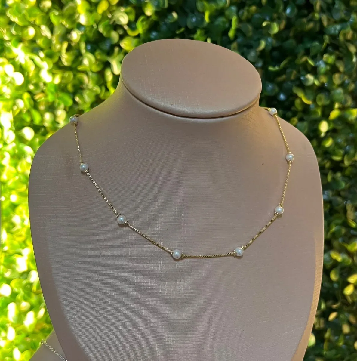Choker pérola e bolinha Dou