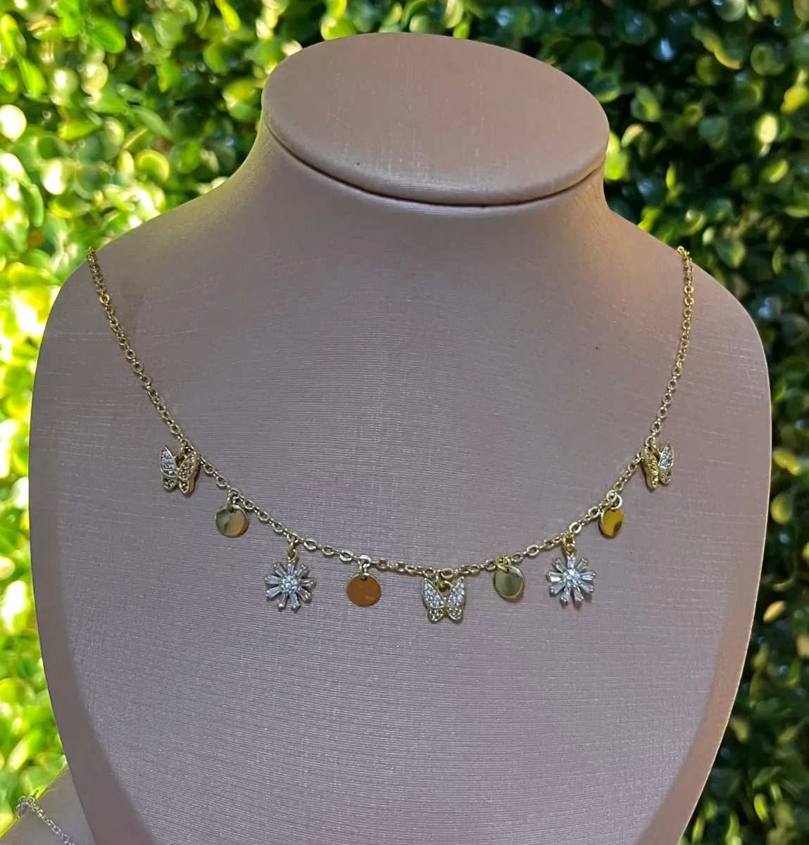 Choker borb flor e circulo liso Dou