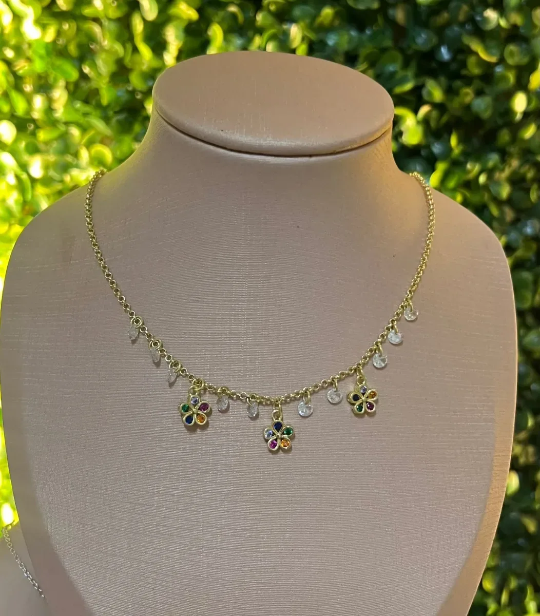 Choker flor colorida pedras Dou