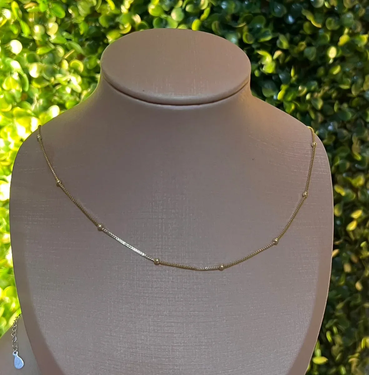 Choker bolinha p Dou