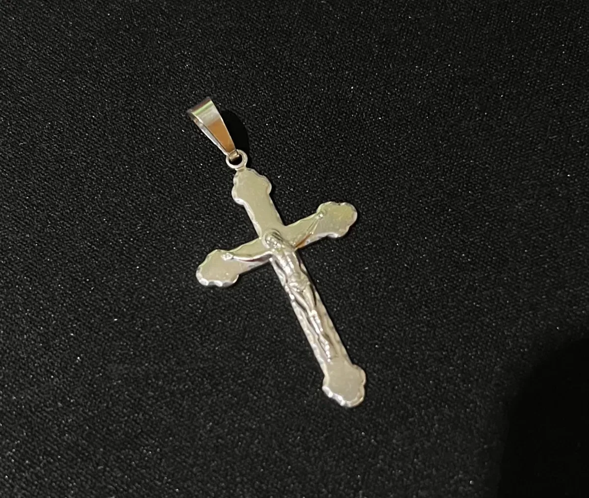 Pingente cruz m cristo Pr