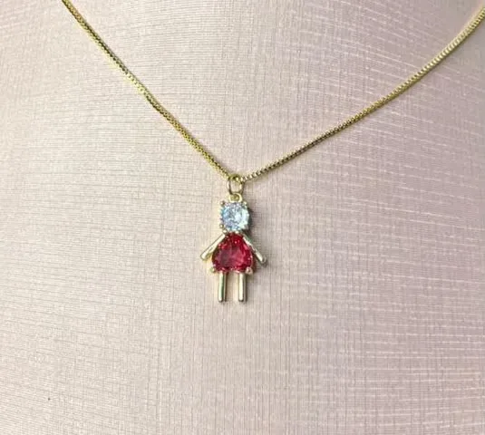 Pingente menina coraç rosa Dou