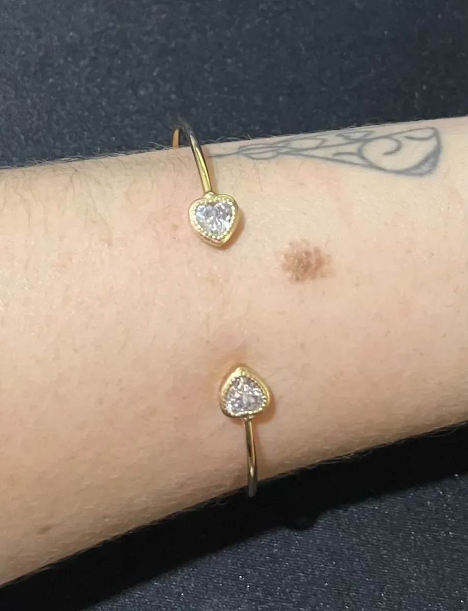 Bracelete coraç pedra bolinha em volta Dou