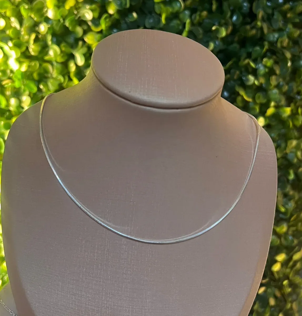Colar fio liso fino Pr