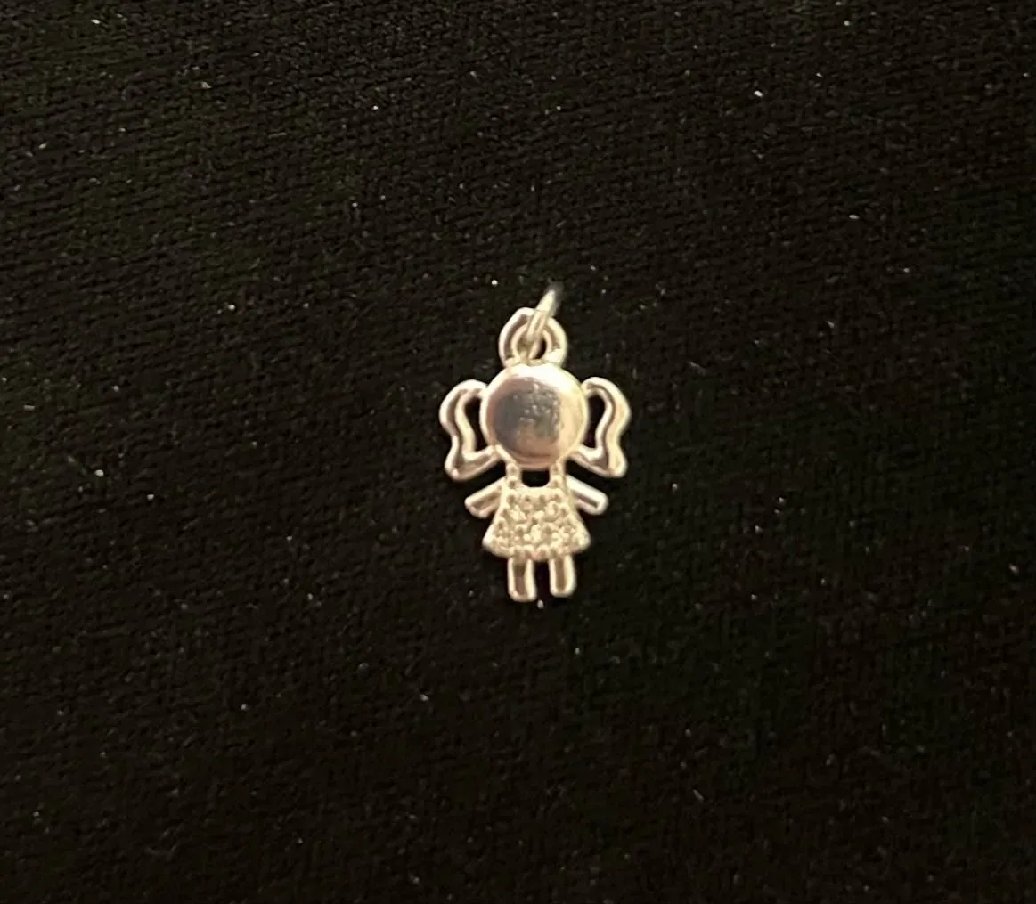Pingente mini menina zirc Pr