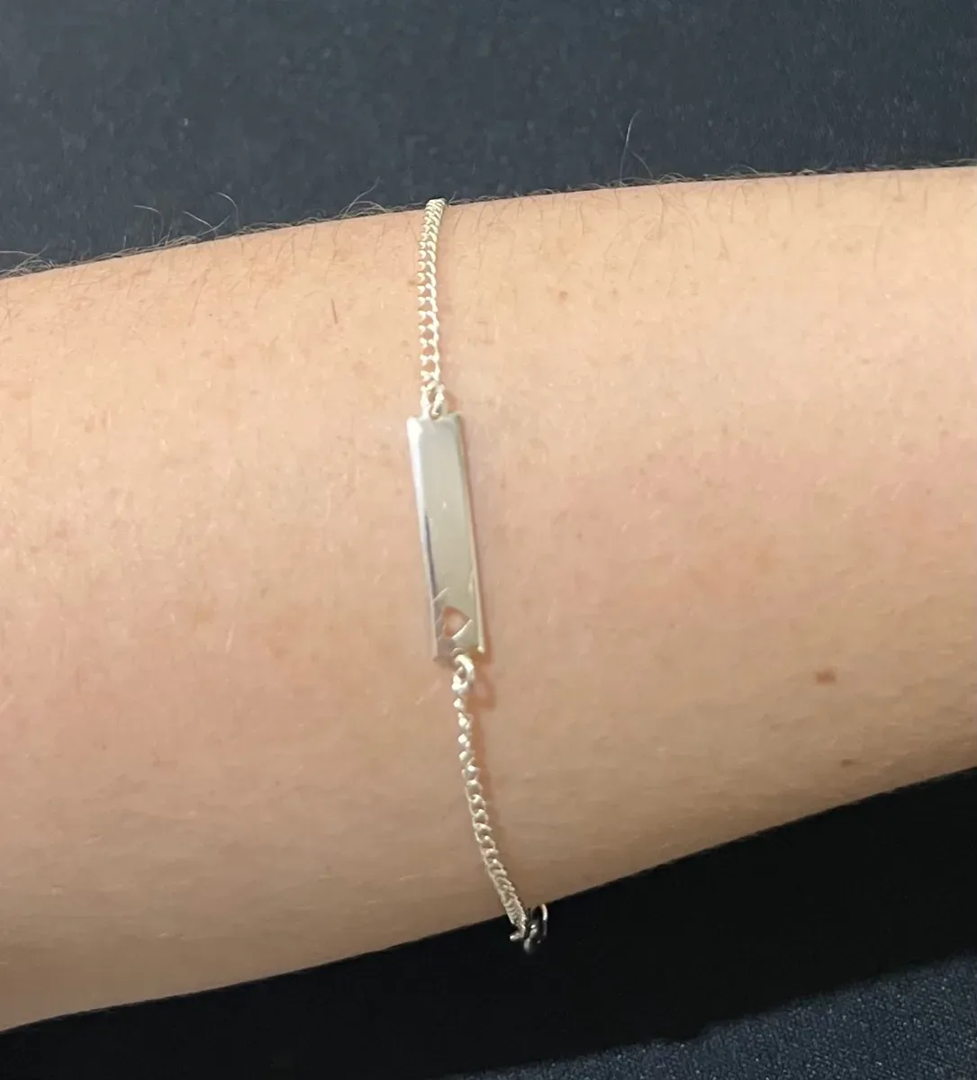 Pulseira placa coraç vazado Pr
