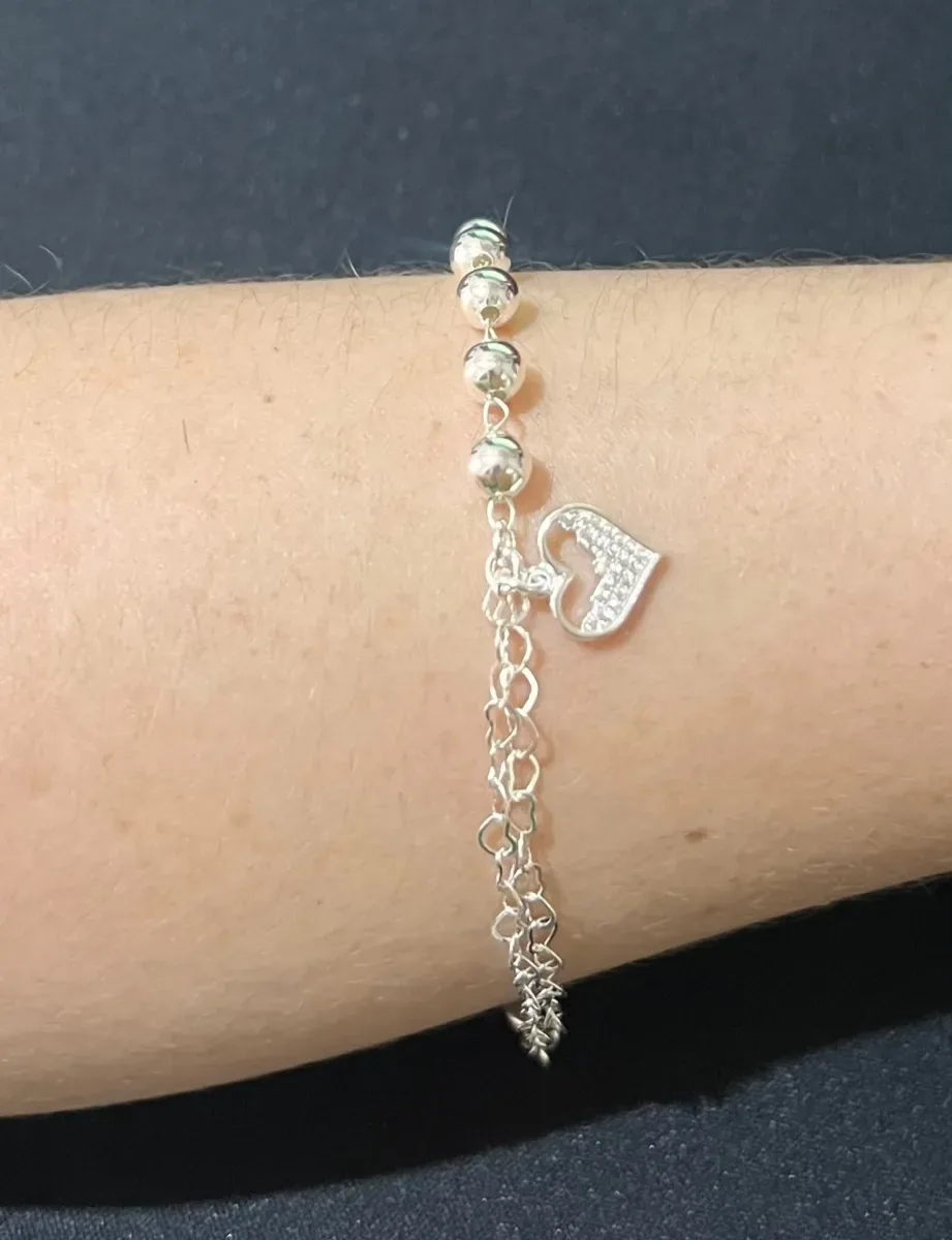 Pulseira metade bolinha e coraç Pr