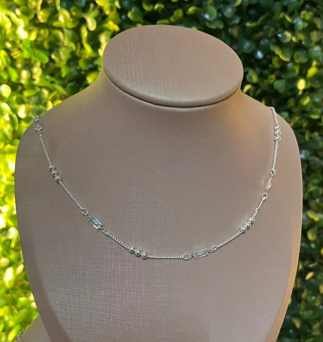 Choker pedra retangular e bolinha Pr