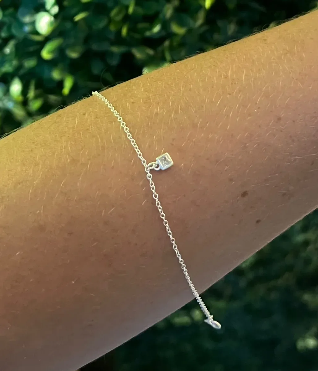 Le pulseira pedra quadrada pend