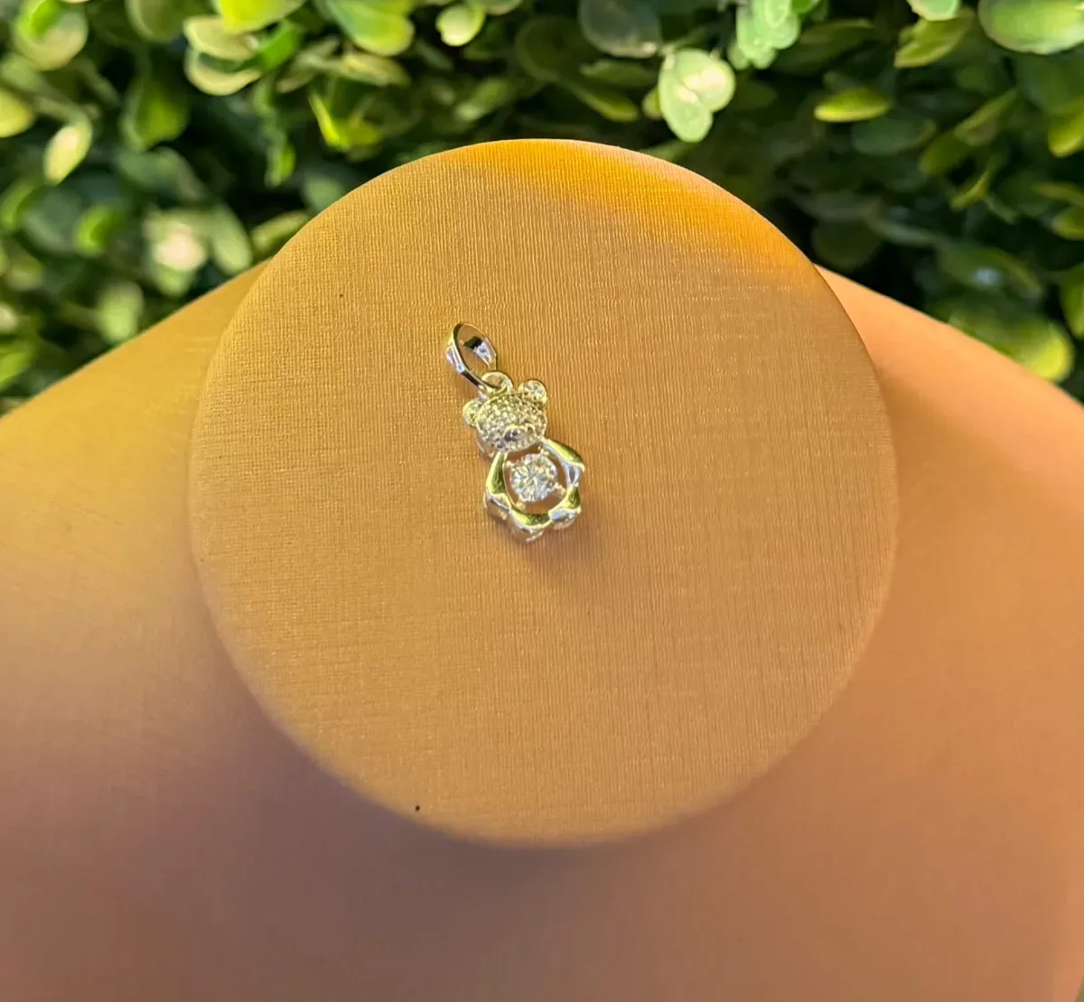 Pingente urso zirc e pedra Pr