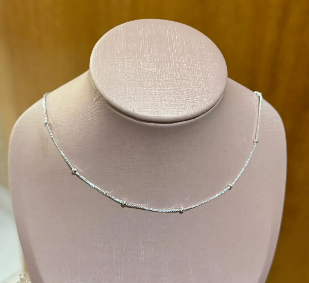 Choker bolinha Pr